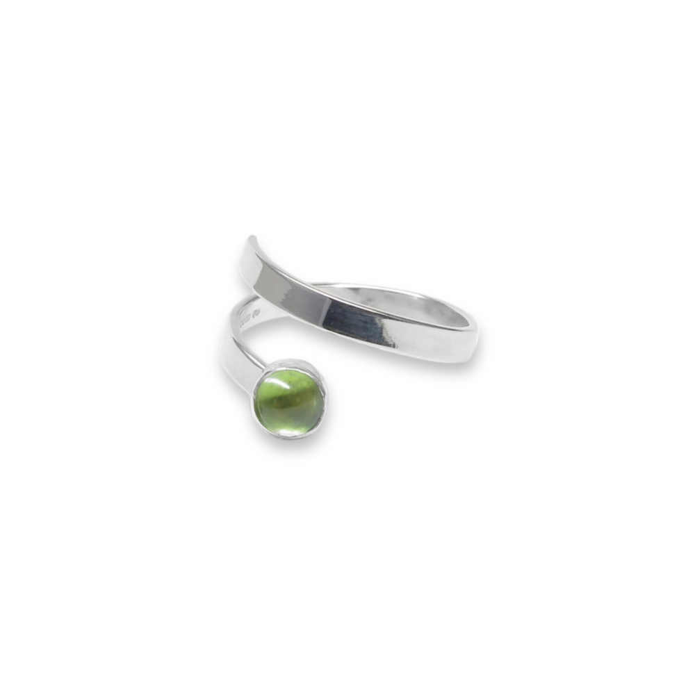 Sterling silver and 5mm Peridot ring